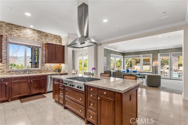 11489 Walnut Street, Redlands, CA 92374