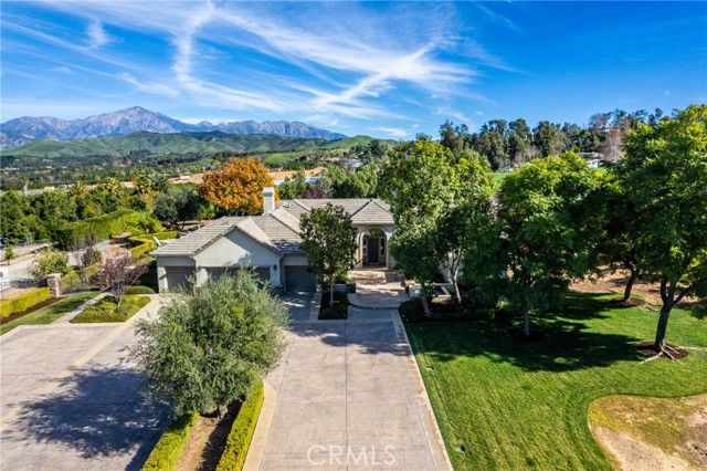 11489 Walnut Street, Redlands, CA 92374