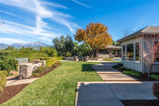 11489 Walnut Street, Redlands, CA 92374