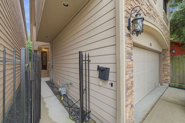 5539 Kiam Street, Houston, TX 77007
