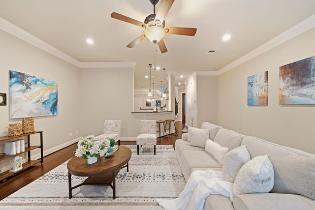 5539 Kiam Street, Houston, TX 77007