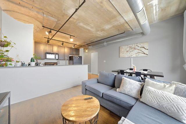 1550 S Blue Island Avenue 608, Chicago, IL 60608