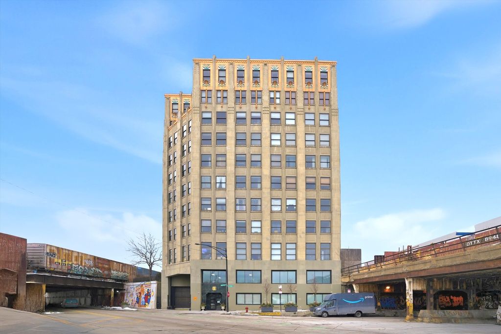 1550 S Blue Island Avenue 608, Chicago, IL 60608