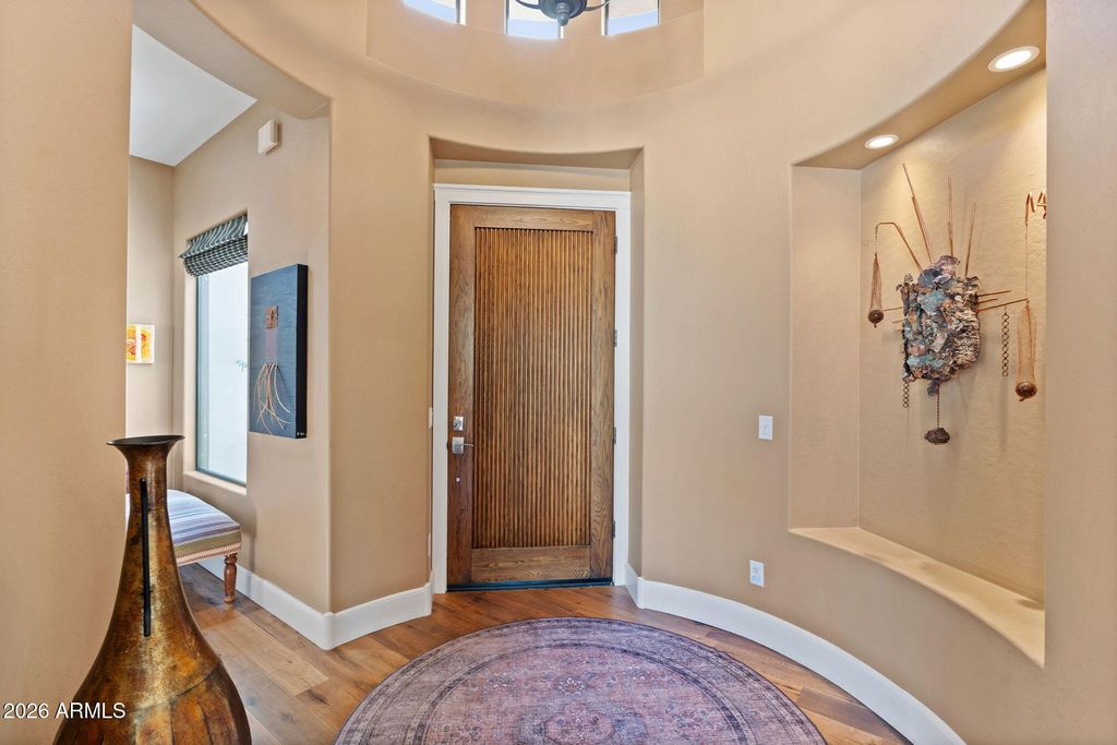 Image 5 of property listing at 19550 N GRAYHAWK Drive 1141, Scottsdale, AZ 85255