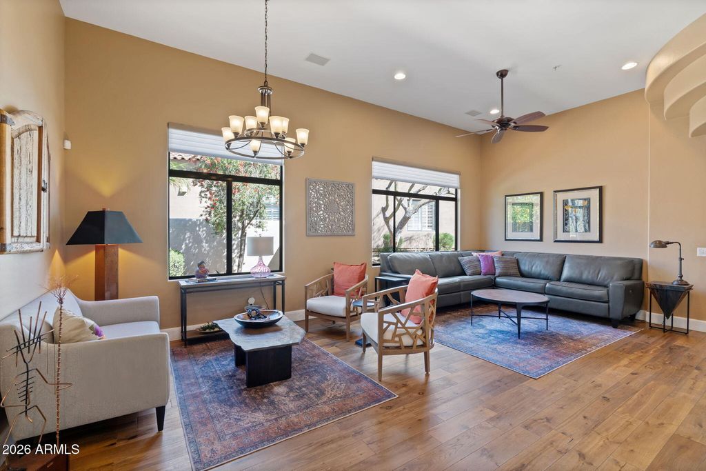 Image 7 of property listing at 19550 N GRAYHAWK Drive 1141, Scottsdale, AZ 85255