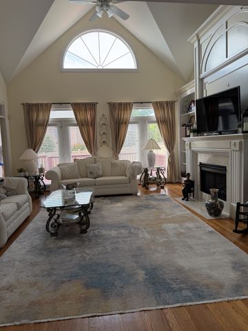 2009 Brunswick Dr, Lebanon, TN 37087