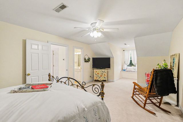 2009 Brunswick Dr, Lebanon, TN 37087