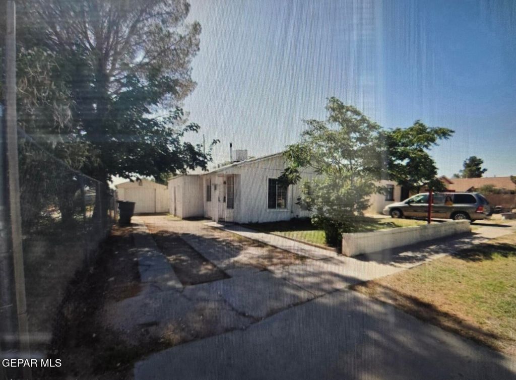 416 5TH Street, Anthony, TX 79821