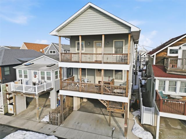 62 Delaware Avenue, Long Beach, NY 11561