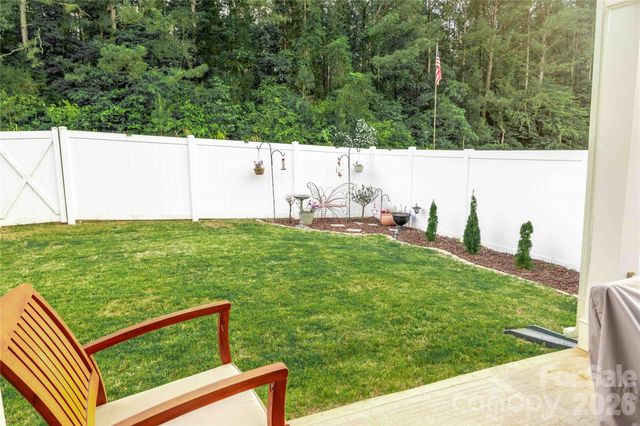 2880 Sherrills Stream Drive, Sherrills Ford, NC 28673