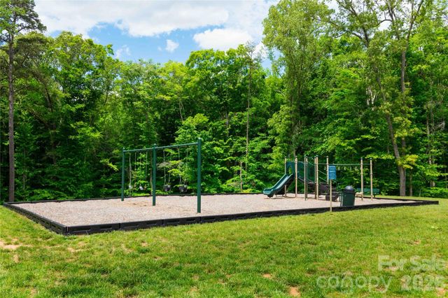 2880 Sherrills Stream Drive, Sherrills Ford, NC 28673