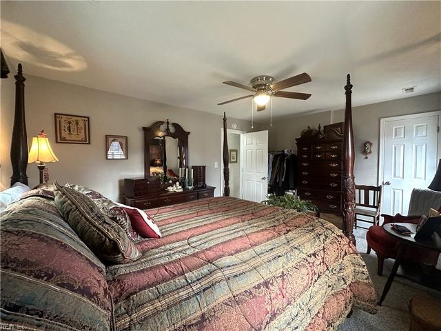 1622 McDaniel ST, Portsmouth, VA 23704