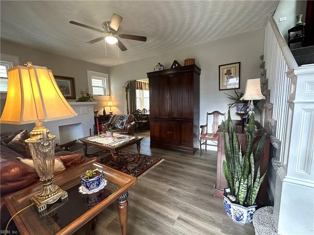 1622 McDaniel ST, Portsmouth, VA 23704