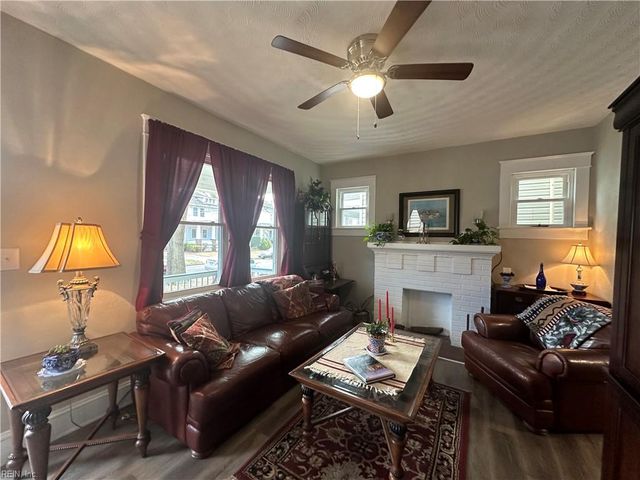 1622 McDaniel ST, Portsmouth, VA 23704