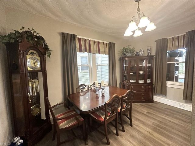 1622 McDaniel ST, Portsmouth, VA 23704