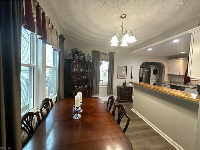 1622 McDaniel ST, Portsmouth, VA 23704