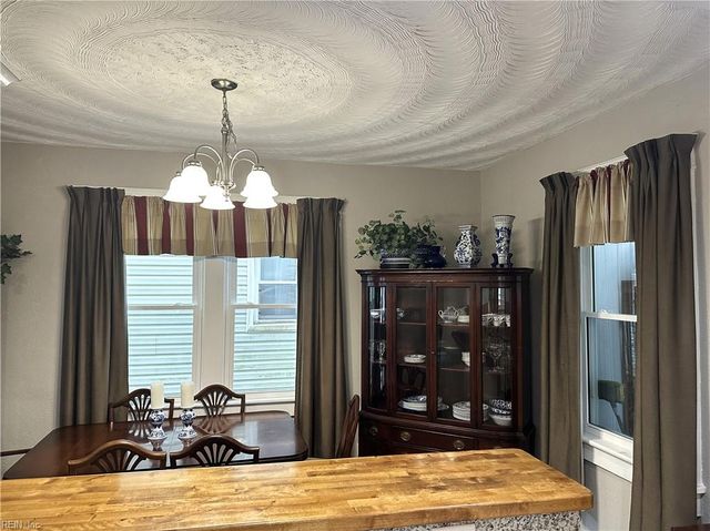 1622 McDaniel ST, Portsmouth, VA 23704