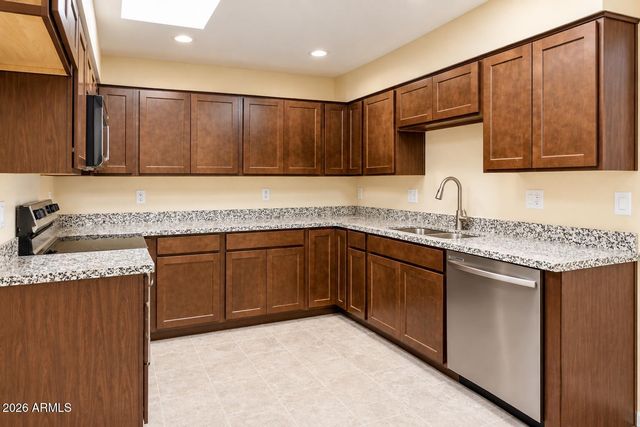 13629 N Del Webb Boulevard, Sun City, AZ 85351