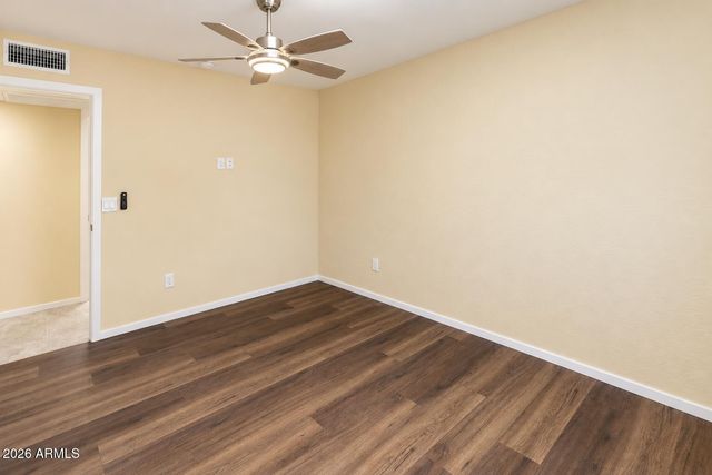 13629 N Del Webb Boulevard, Sun City, AZ 85351