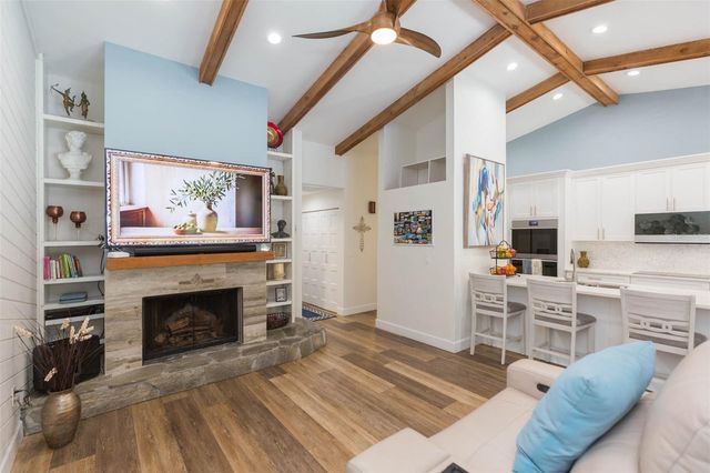 5039 BARROWE DRIVE, Tampa, FL 33624