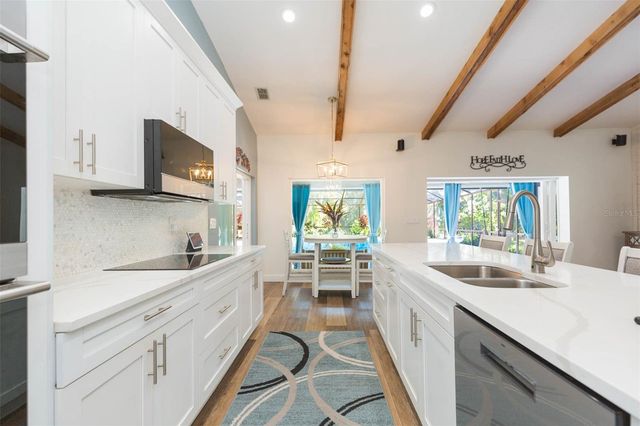 5039 BARROWE DRIVE, Tampa, FL 33624