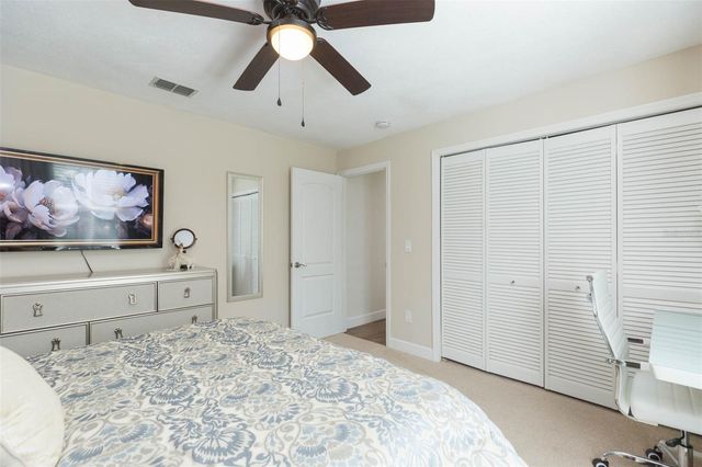 5039 BARROWE DRIVE, Tampa, FL 33624