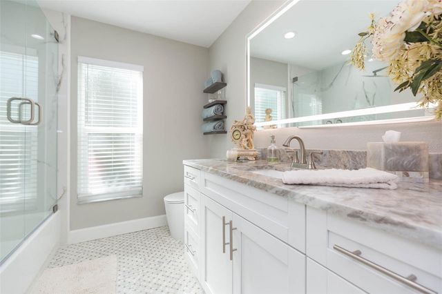 5039 BARROWE DRIVE, Tampa, FL 33624