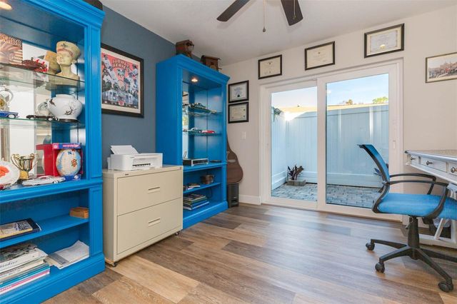 5039 BARROWE DRIVE, Tampa, FL 33624