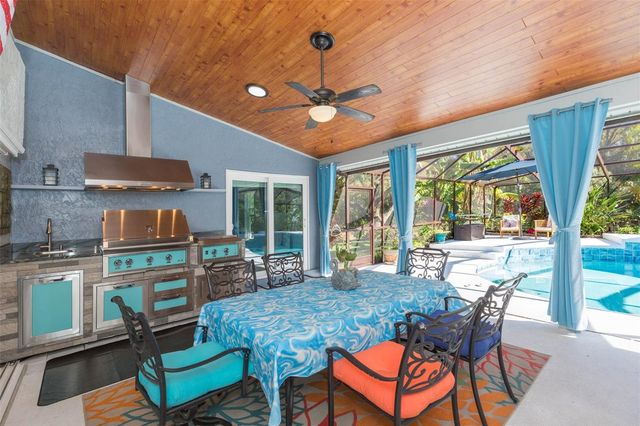 5039 BARROWE DRIVE, Tampa, FL 33624