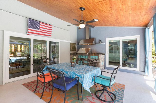 5039 BARROWE DRIVE, Tampa, FL 33624