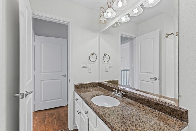 122 Barrington Lane, Lewisville, TX 75067