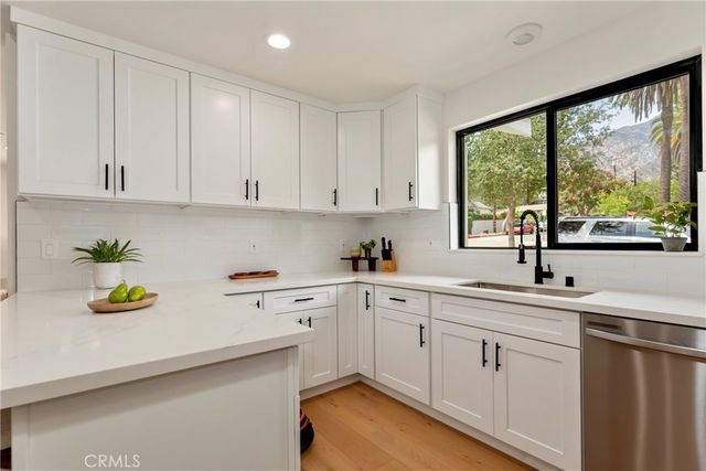180 W Highland Avenue, Sierra Madre, CA 91024