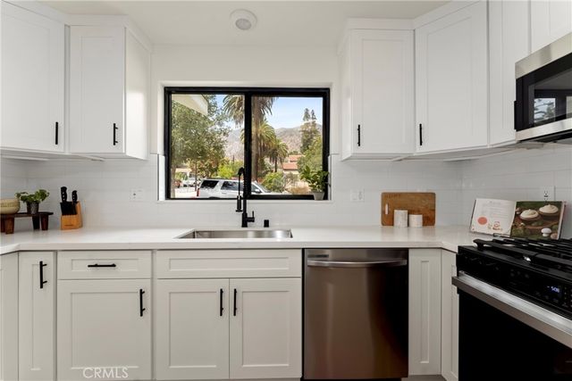 180 W Highland Avenue, Sierra Madre, CA 91024