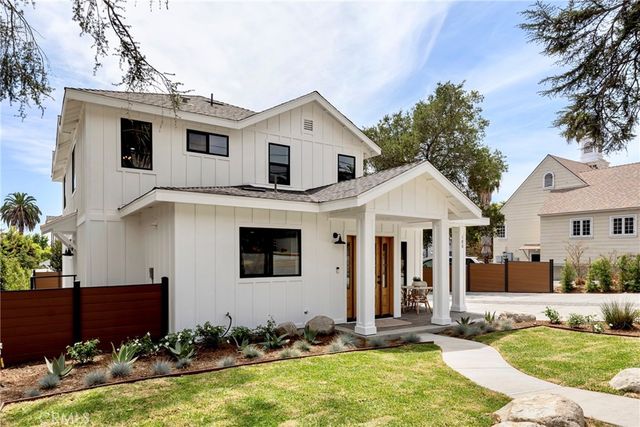 180 W Highland Avenue, Sierra Madre, CA 91024
