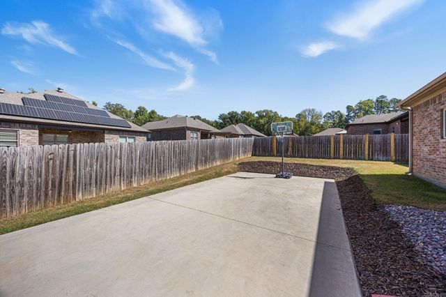 744 Mango Loop, Austin, AR 72007