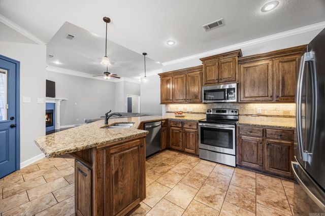 744 Mango Loop, Austin, AR 72007