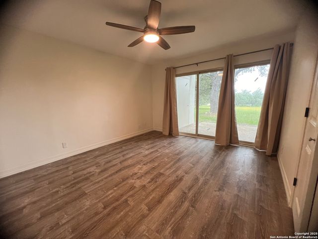 1033 Parkview Dr Apt G38, Canyon Lake, TX 78133