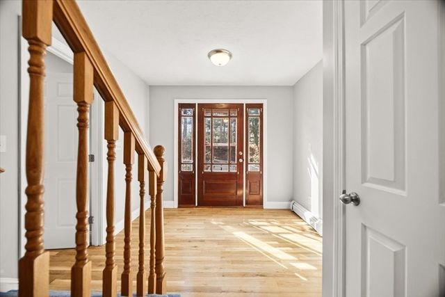 10 Manomet Beach Blvd, Plymouth, MA 02360