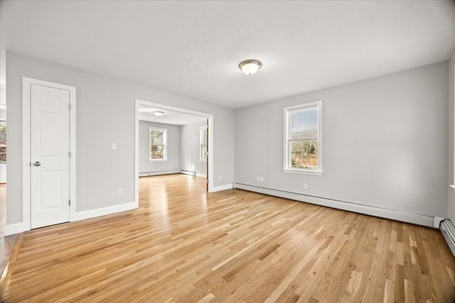 10 Manomet Beach Blvd, Plymouth, MA 02360