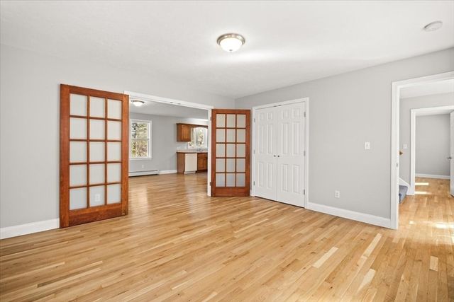 10 Manomet Beach Blvd, Plymouth, MA 02360