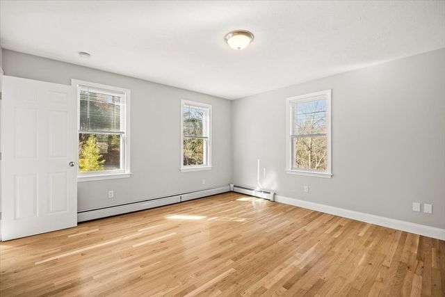 10 Manomet Beach Blvd, Plymouth, MA 02360