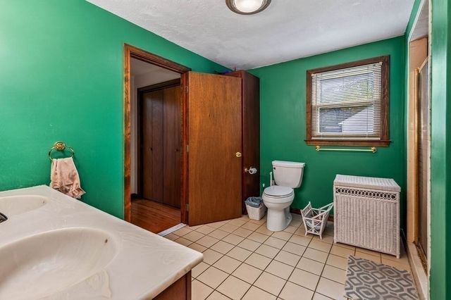166 Stearns Ave, Mansfield, MA 02048