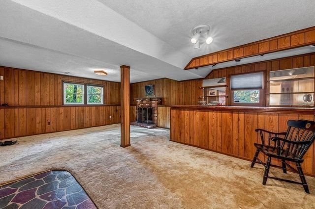 166 Stearns Ave, Mansfield, MA 02048