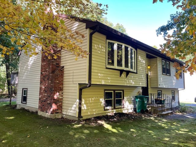166 Stearns Ave, Mansfield, MA 02048