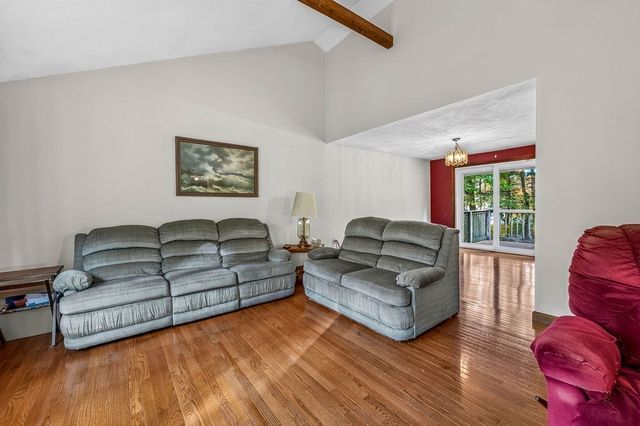 166 Stearns Ave, Mansfield, MA 02048