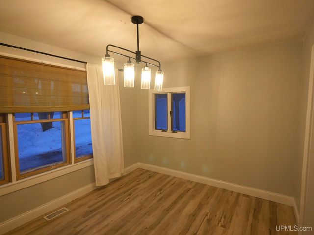 237 Kearsarge Street, Laurium, MI 49913