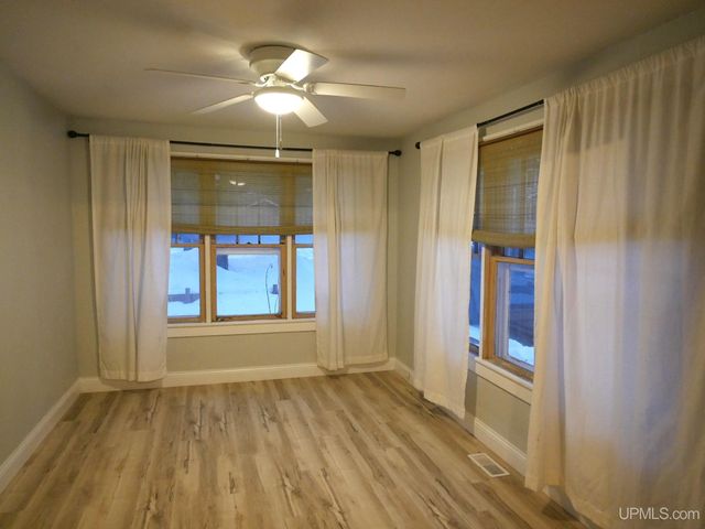 237 Kearsarge Street, Laurium, MI 49913