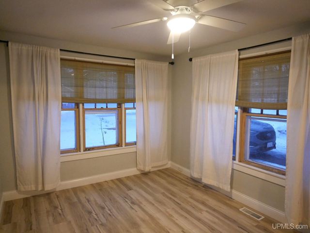 237 Kearsarge Street, Laurium, MI 49913