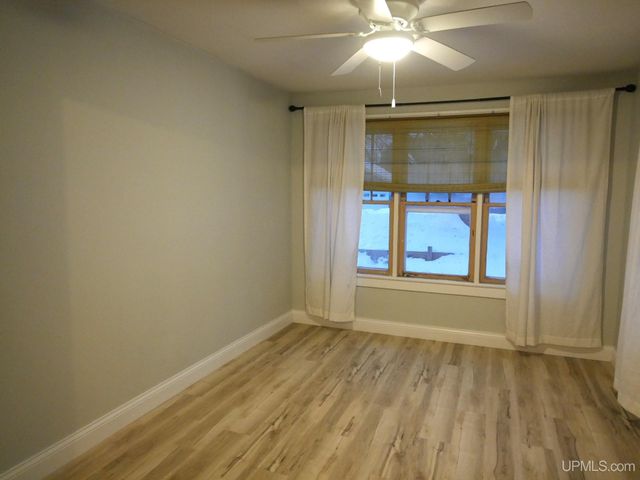 237 Kearsarge Street, Laurium, MI 49913