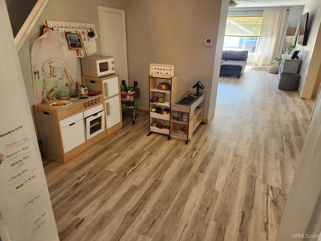 237 Kearsarge Street, Laurium, MI 49913